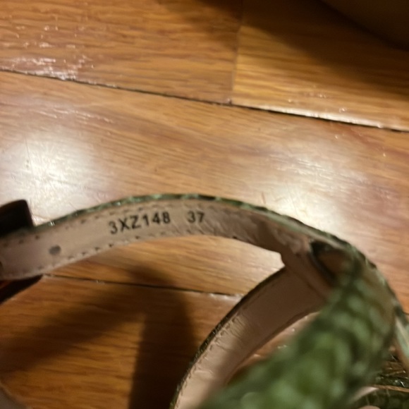 Prada green snake skin wedge - Picture 7 of 10